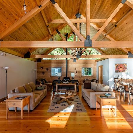 Desolation Sound Homfray Lodge מראה חיצוני תמונה