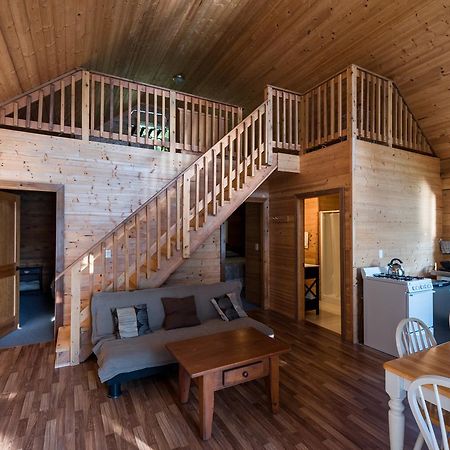 Desolation Sound Homfray Lodge מראה חיצוני תמונה