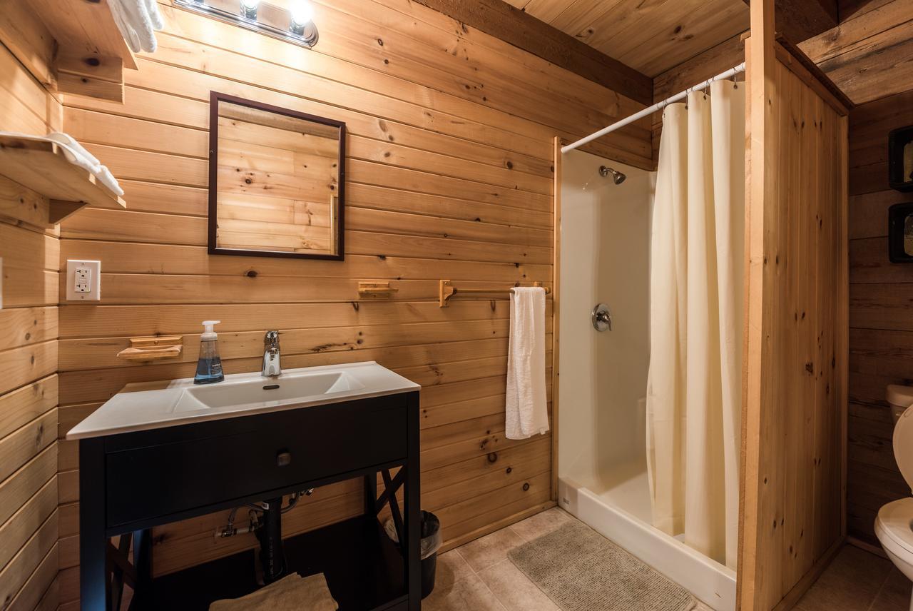 Desolation Sound Homfray Lodge מראה חיצוני תמונה