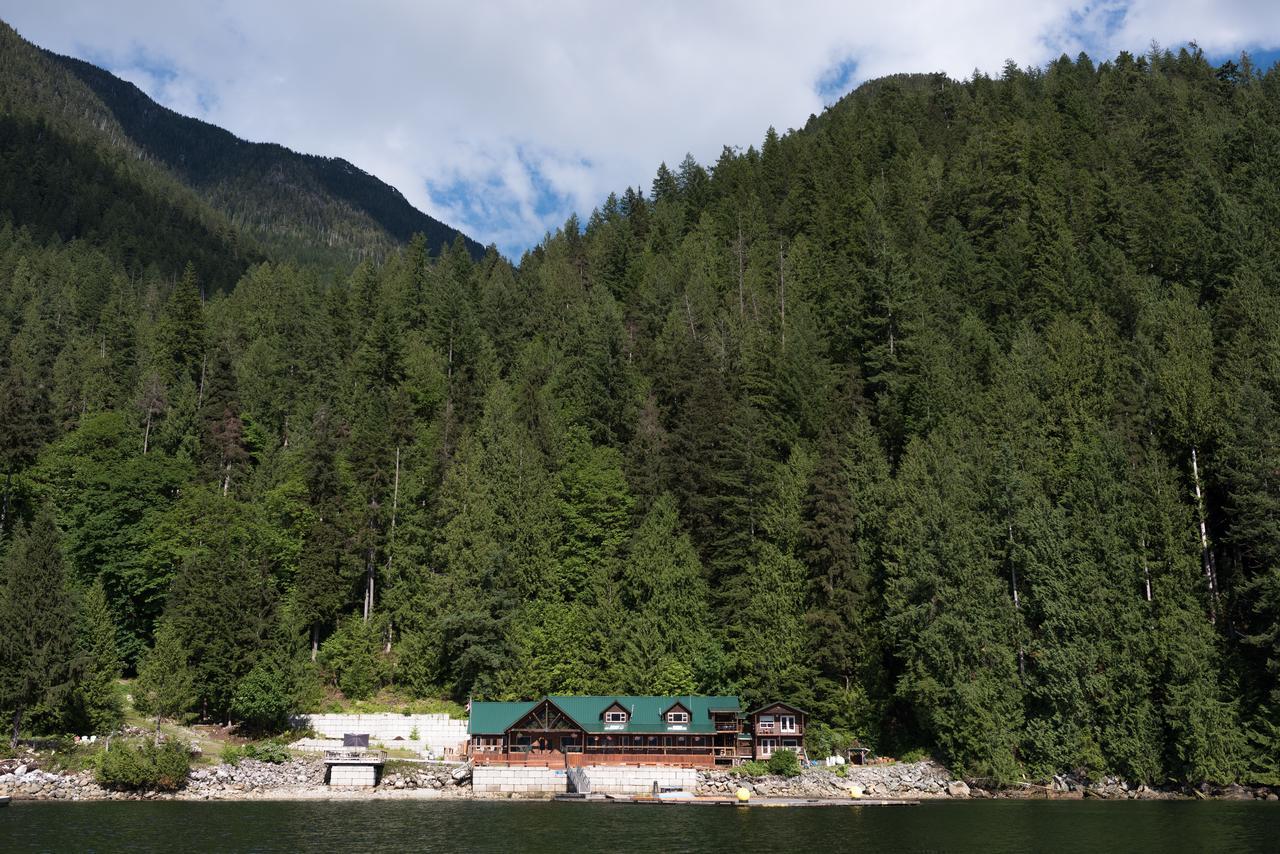 Desolation Sound Homfray Lodge מראה חיצוני תמונה