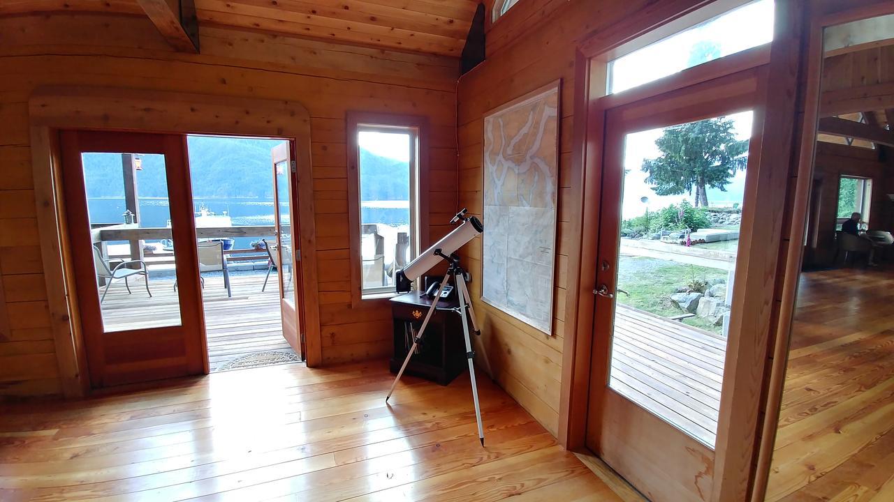 Desolation Sound Homfray Lodge מראה חיצוני תמונה