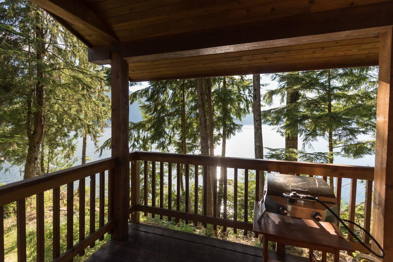 Desolation Sound Homfray Lodge מראה חיצוני תמונה
