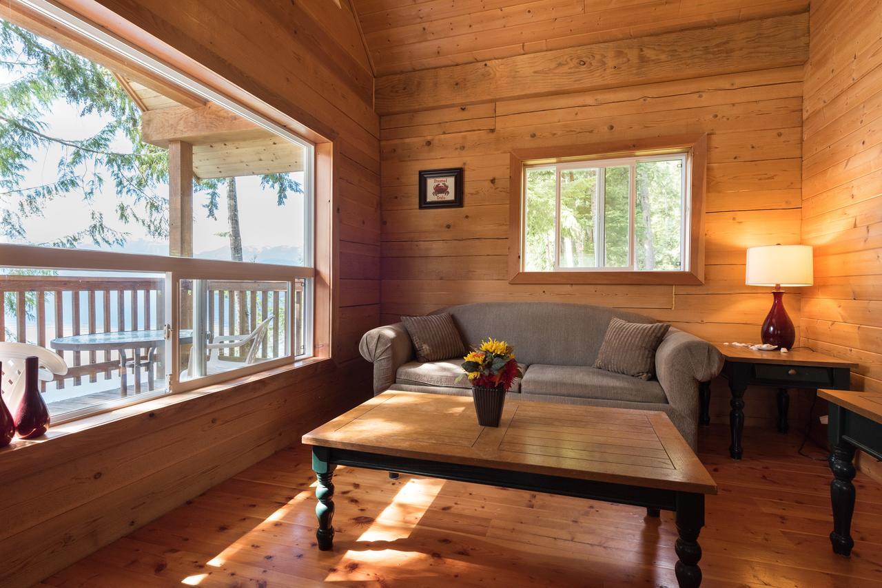 Desolation Sound Homfray Lodge מראה חיצוני תמונה