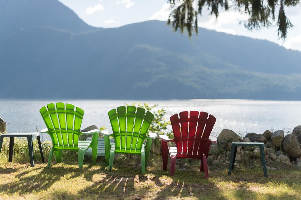 Desolation Sound Homfray Lodge מראה חיצוני תמונה