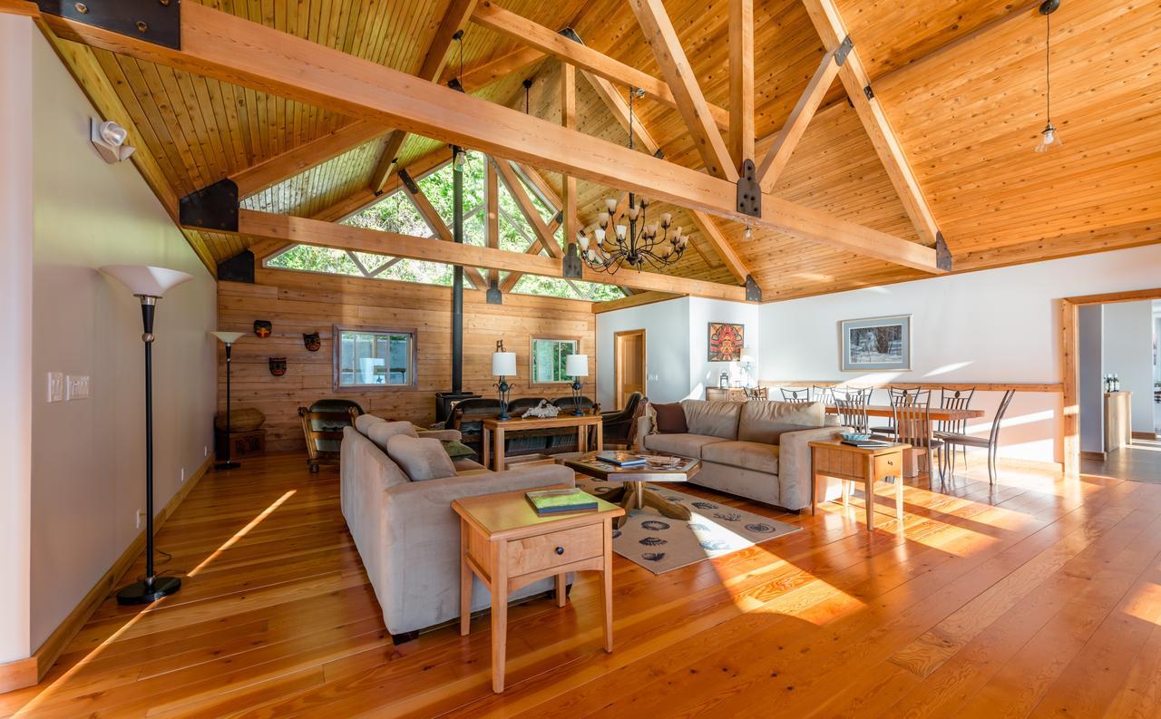 Desolation Sound Homfray Lodge מראה חיצוני תמונה